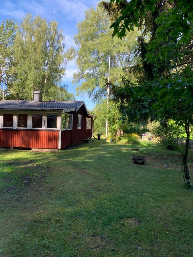 Sjoenaera Stuga Norrtälje Exterior foto